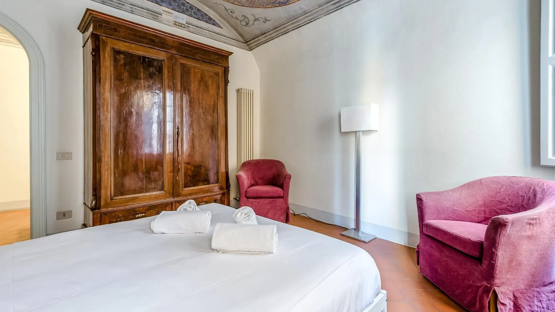 Hostly-Maison Le Vettovaglie-Historical Center Pisa Italy